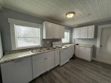 Main picture of 1006 Union St