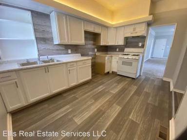 Main picture of 4242 Troost Ave