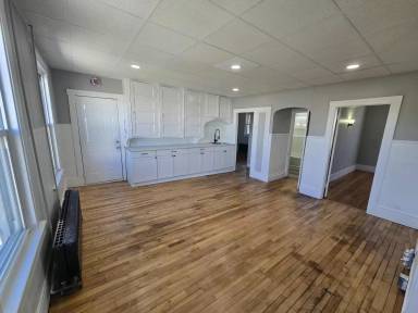 Main picture of 99 Birch St