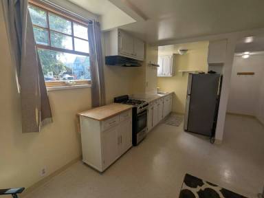 Main picture of 890 Douglass St