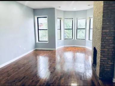 Main picture of 4711 S Michigan Ave