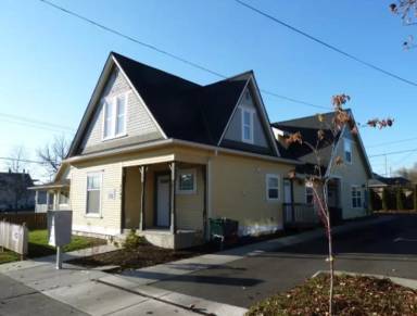 Main picture of 2105 F St
