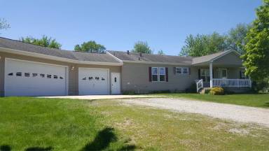 Main picture of 229 Landmark Dr