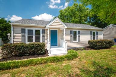 Main picture of 5712 Sara Kay Dr