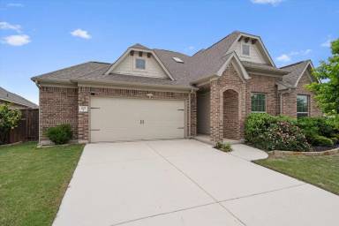 Main picture of 205 Abruzzi St