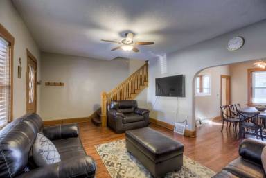 Main picture of 3507 Dewey Ave