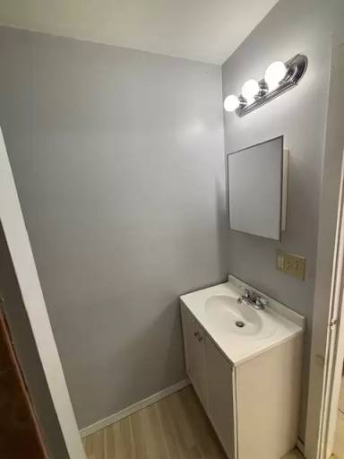Main picture of 103 Jackson St