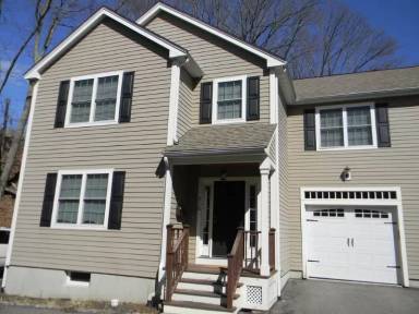 Main picture of 210 Neponset St