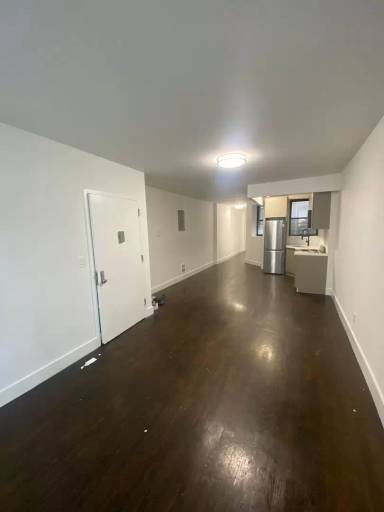 Main picture of 2112 Regent Pl