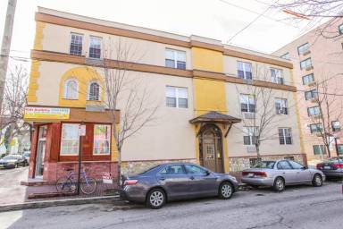Main picture of 126 S 45th St