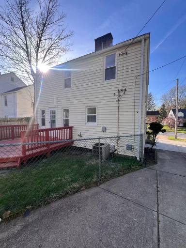 Main picture of 24570 Glenbrook Blvd