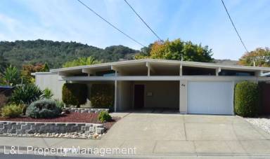 Main picture of 54 Serra Way