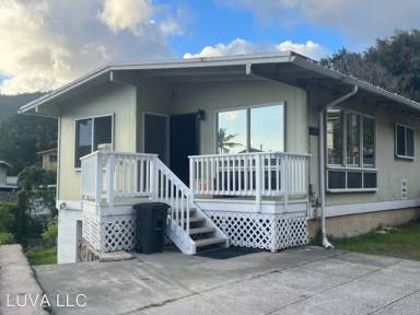 Main picture of 2744 Nihi St