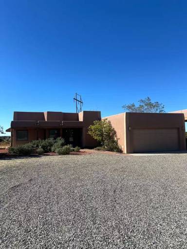 Main picture of 19 Balsa Rd