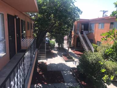 Main picture of 3686 Marlborough Ave