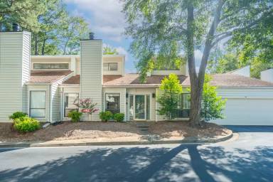 Main picture of 685 Serramonte Dr