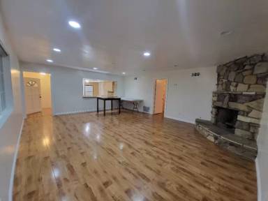 Main picture of 10345 Jardine Ave