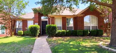Main picture of 2304 Hunters Run Dr
