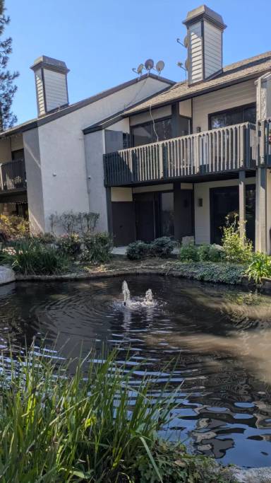 Main picture of 2534 W MacArthur Blvd