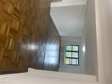 Main picture of 137 E 38th St Apartments