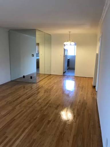 Main picture of 1128 S Sherbourne Dr