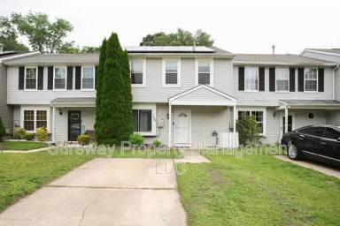 Main picture of 146 Shoreline Dr