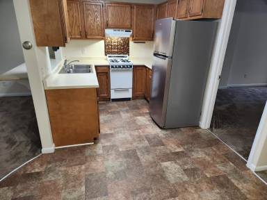 Main picture of 337 E Main St