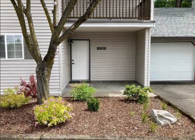 Main picture of 4713 SE Ina Ave