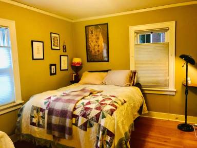 Main picture of 525 16th Ave E