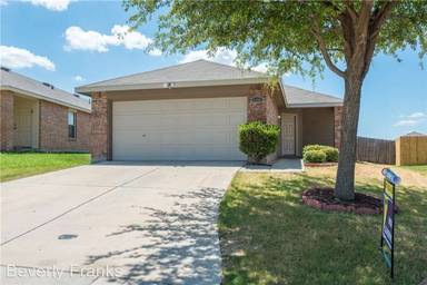 Main picture of 6508 Meadow Way Ln