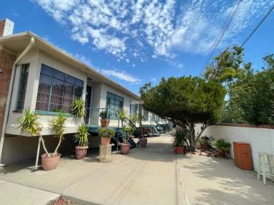Main picture of 3220 E Terra Alta Blvd