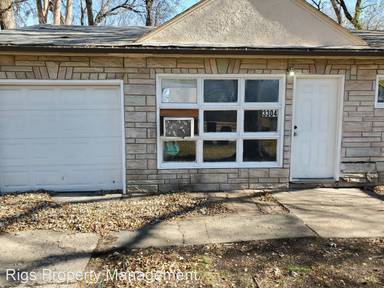 Main picture of 3304 SE Colfax St