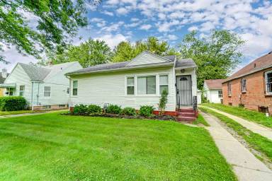 Main picture of 833 Turner Ave