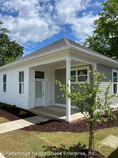 Main picture of 2121 Vance Ave
