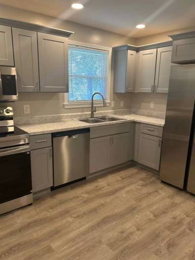 Main picture of 105 Cherry Ct