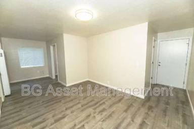 Main picture of 2227 Bonar St