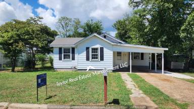 Main picture of 139 Foy Ave