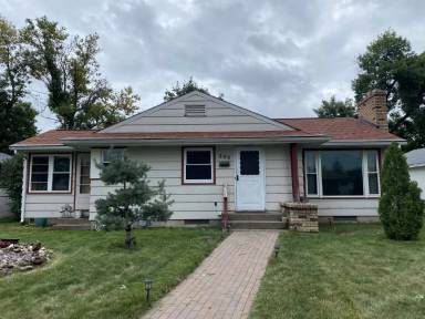 Main picture of 209 W Douglas St