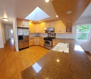 Main picture of 546 Mitchell Dr