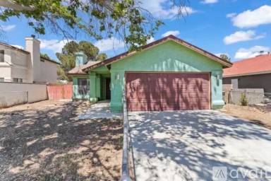 Main picture of 2539 Garnet Ln