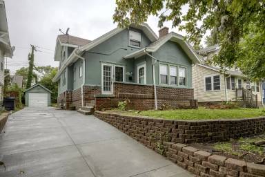 Main picture of 2534 N 48th St