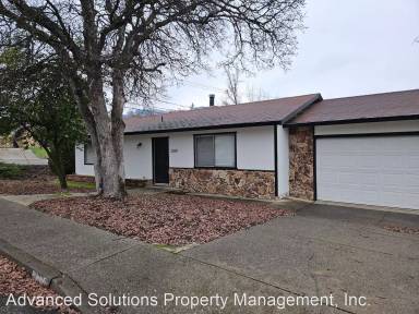 Main picture of 3280 Yuba St