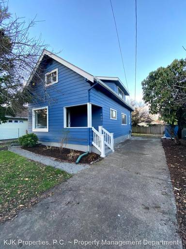 Main picture of 2627 N Winchell St
