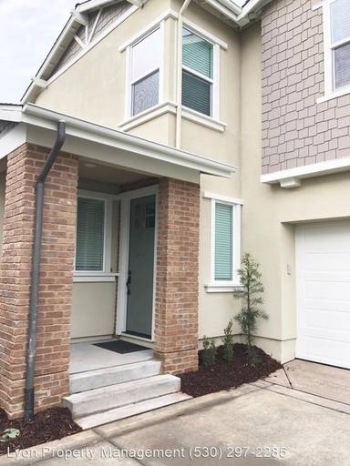 Main picture of 3147 Forney Way
