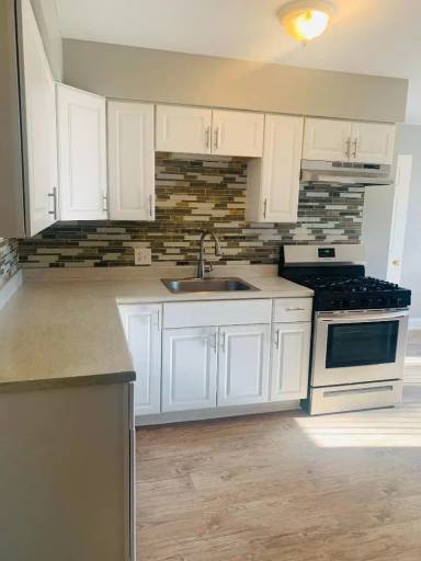 Main picture of 5875 Ridgebrook Ave SE