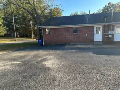 Main picture of 317 Broad St