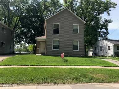 Main picture of 309 Myrtle Ave