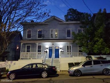 Main picture of 118 Pequonnock St