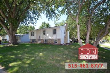 Main picture of 203 NW 3rd St