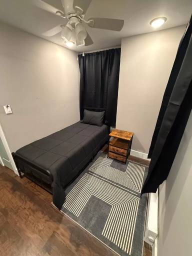Main picture of 5116 Master St